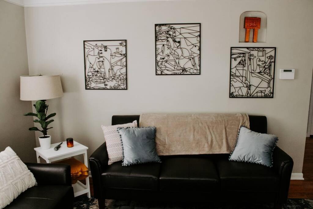 Cozy House Near Lake Erie, 10 Minutes To Downtown. Кливланд Екстериор снимка