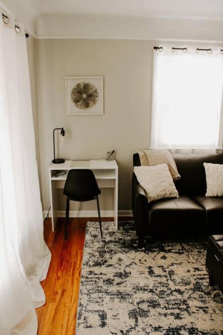 Cozy House Near Lake Erie, 10 Minutes To Downtown. Кливланд Екстериор снимка