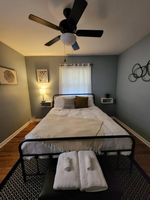 Cozy House Near Lake Erie, 10 Minutes To Downtown. Кливланд Екстериор снимка